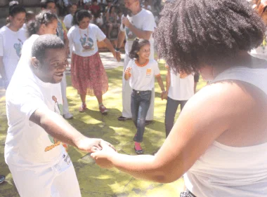 Din Down Down - Gingas Acessíveis